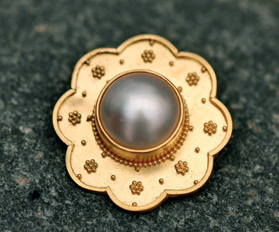 MARIANNE BROOCH
